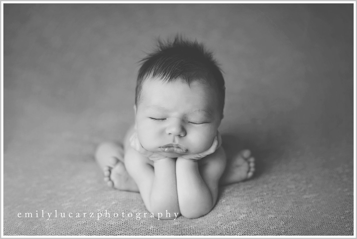 Saint Louis newborn photographer. Cute baby
