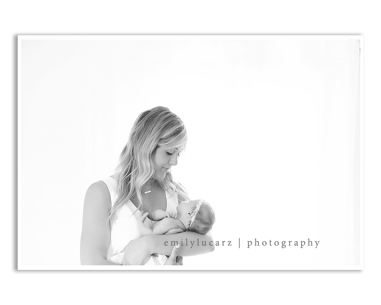 natural light mom and newborn photo